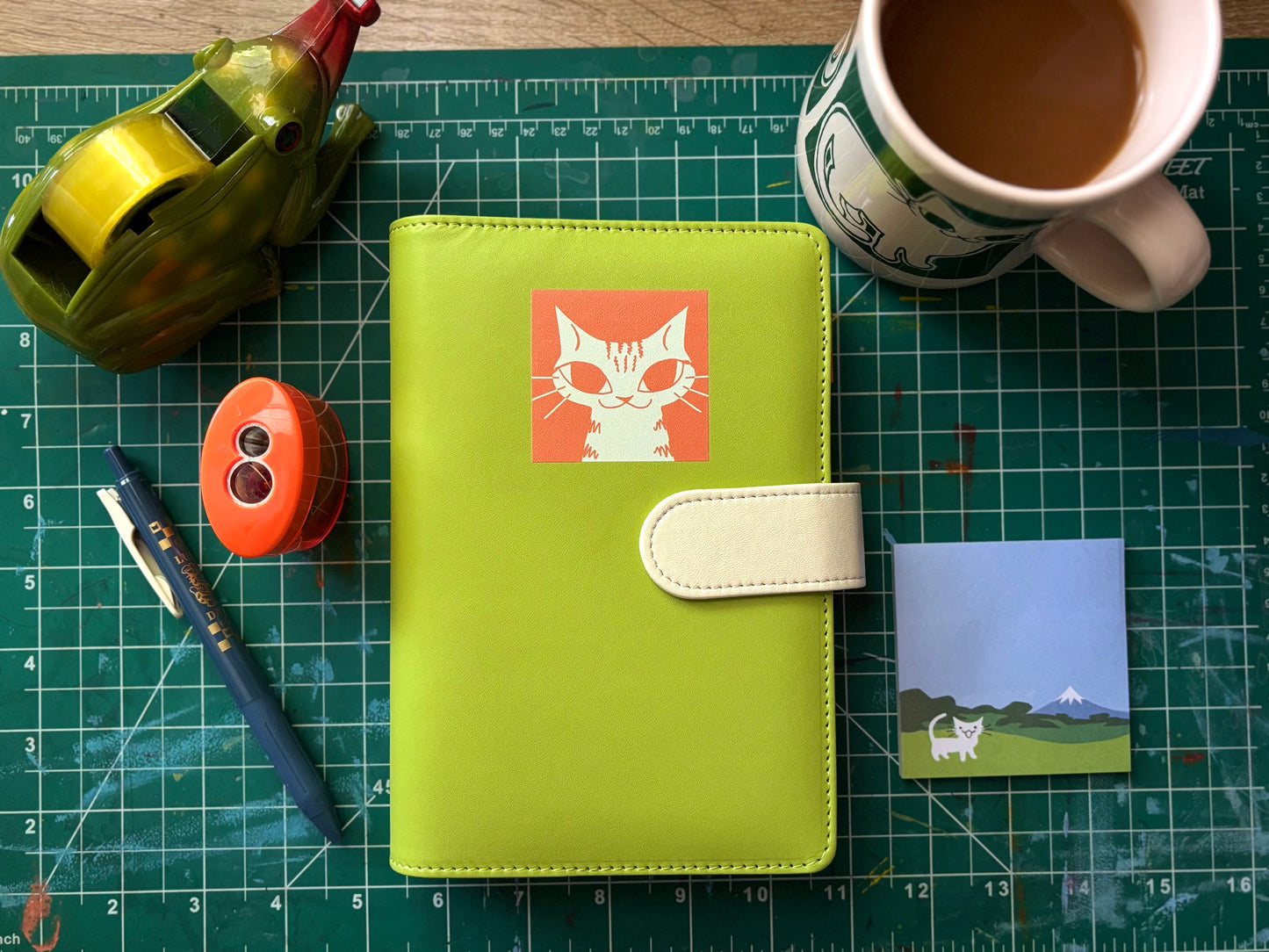 "Little Helpers" A6 Binder Journal